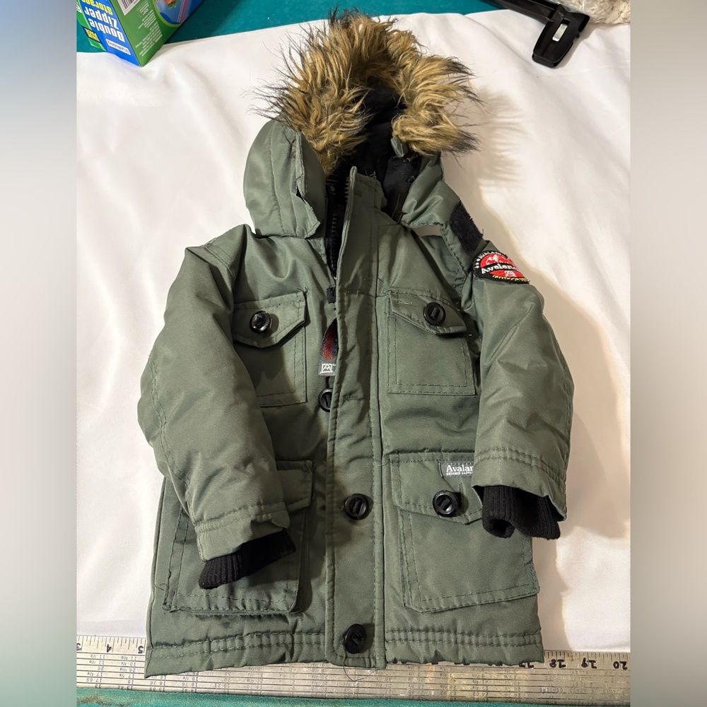 Avalanche Outdoor Supply jacket Boys 24 month Olive Green Feux Fur button zip‎